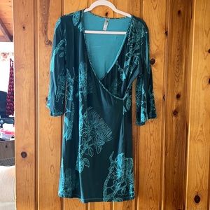 Gently used size M Wahine Toa wrap dress.